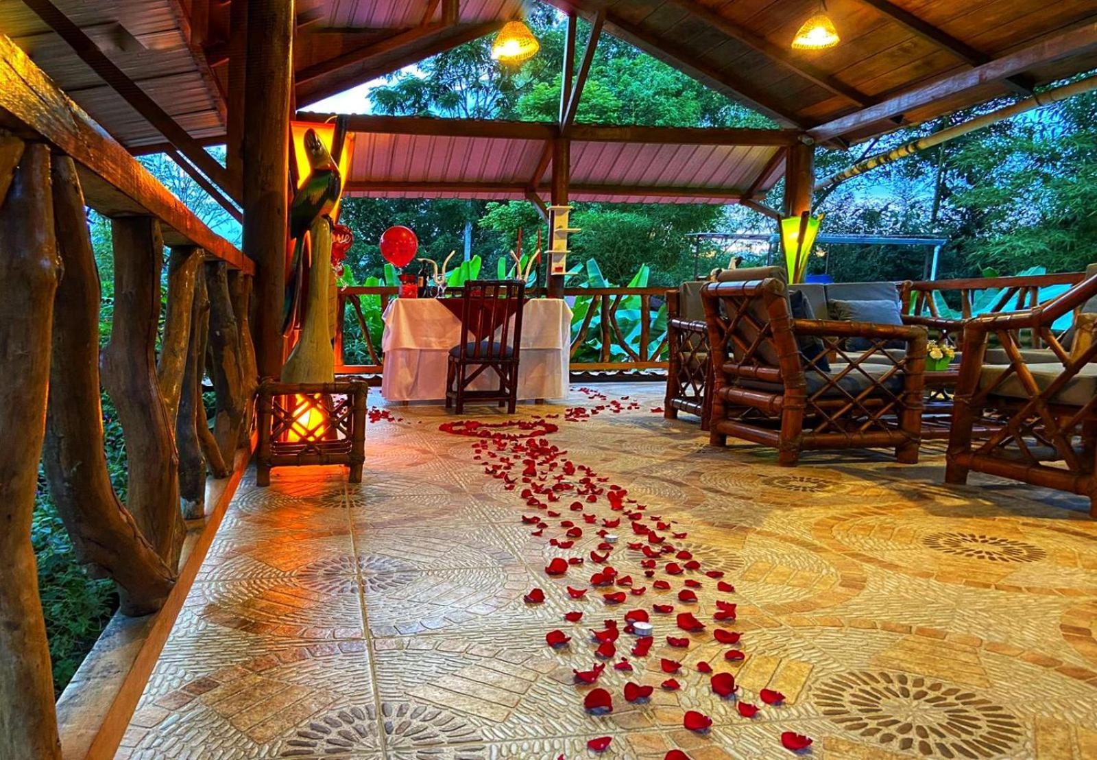 Hosteria Arasari ميندو المظهر الخارجي الصورة