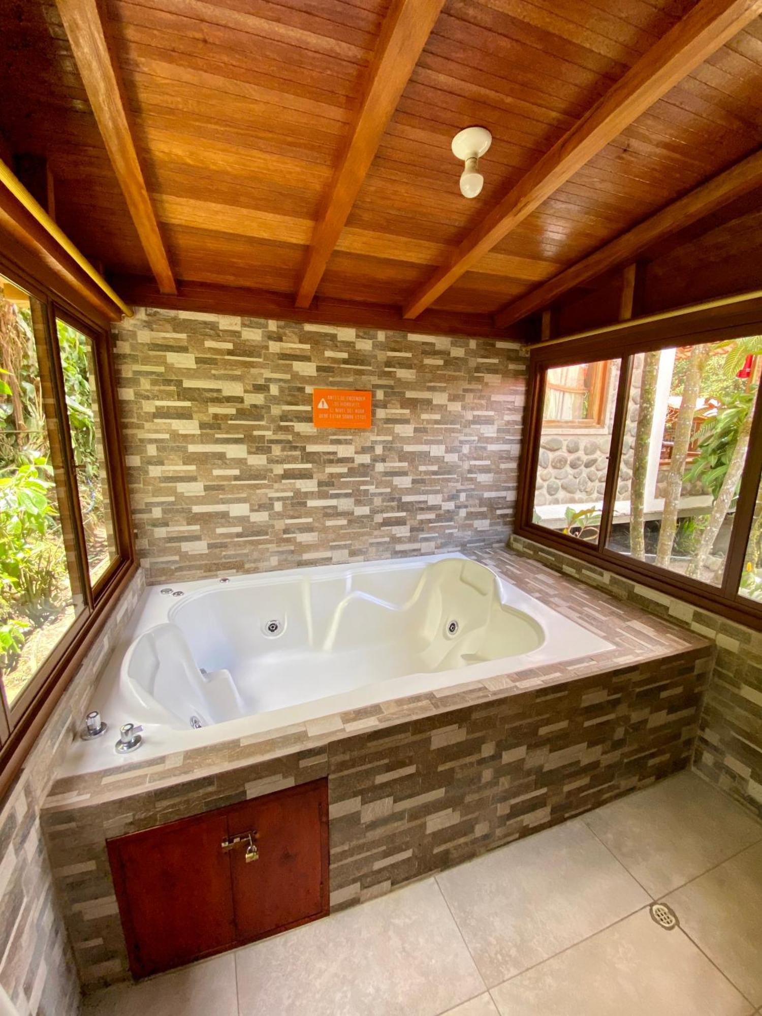 Hosteria Arasari ميندو المظهر الخارجي الصورة