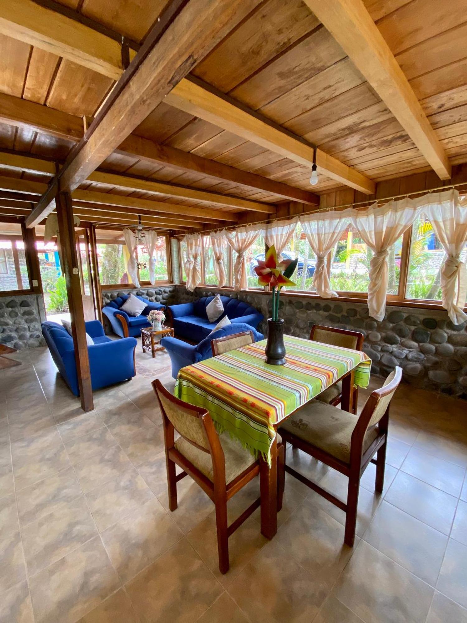 Hosteria Arasari ميندو المظهر الخارجي الصورة